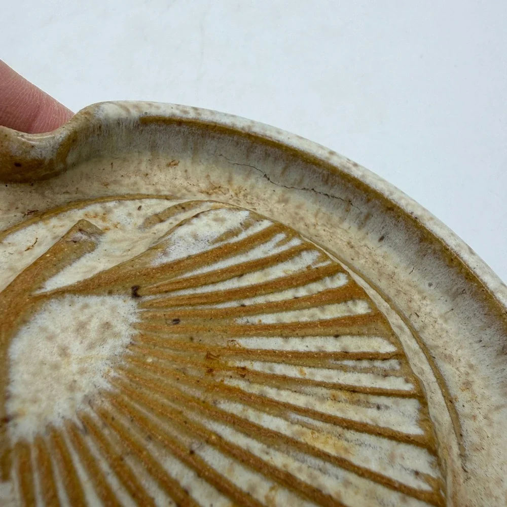 Studio Pottery Seashell Spoon Rest Signed RL Stoneware‎ Scallop Shell Coastal